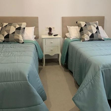 Encanto I Solo Familias Y Parejas En Zona Centro Conil De La Frontera Luaran gambar